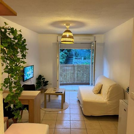 Studio Confortable Avec Vue Ніцца Екстер'єр фото